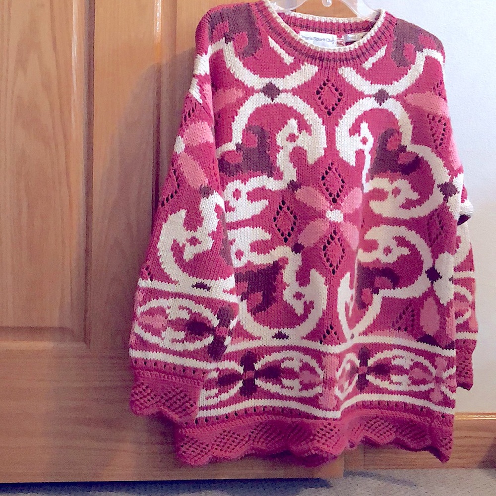 Beautiful 80’s-90’s Vintage hand knit sweater